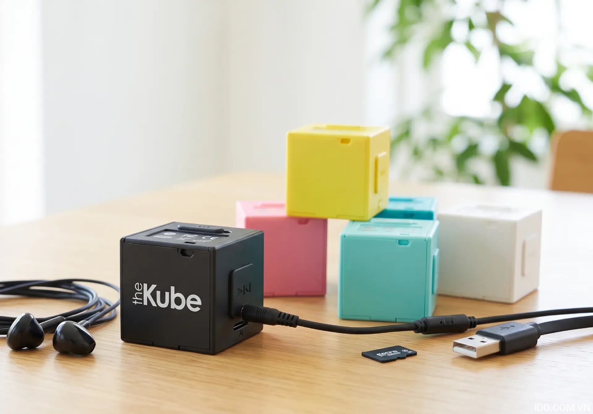 Review Máy nghe nhạc The Kube