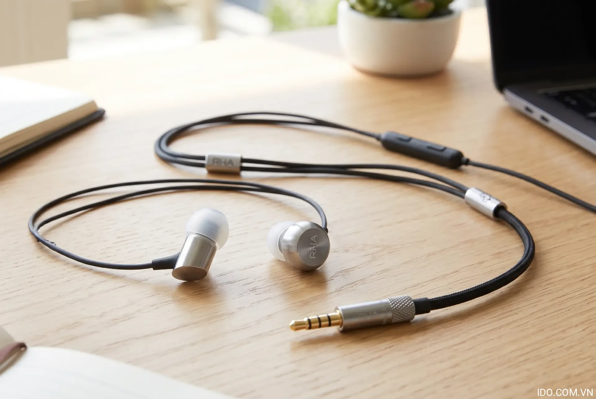 Review Tai nghe RHA S500 Universal